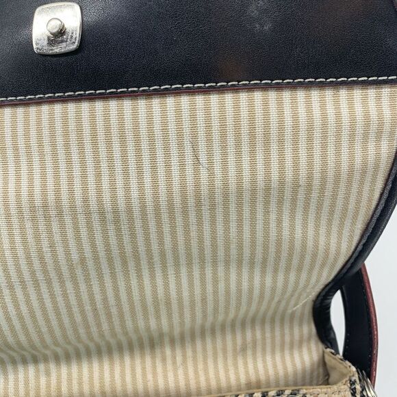 Tommy Hilfiger Black Tan Woven Purse Mini Flag - Picture 9 of 10